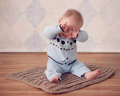 نحوه ماساژ چشم نوزاد برای باز شدن مجرای اشکی