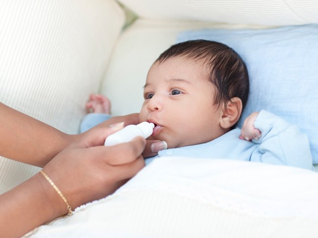 قطره دایمتیکون برای نوزاد ده روزه 