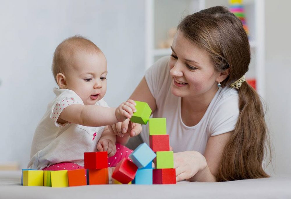 10 فعالیت سرگرم کننده برای افزایش هوش نوزاد