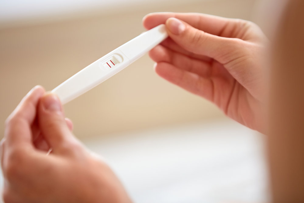 آیا ترشحات موکوسی از نشانه های اوایل بارداری است؟