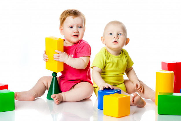 ۱۰ فعالیت سرگرم کننده برای افزایش هوش کودک و نوزاد