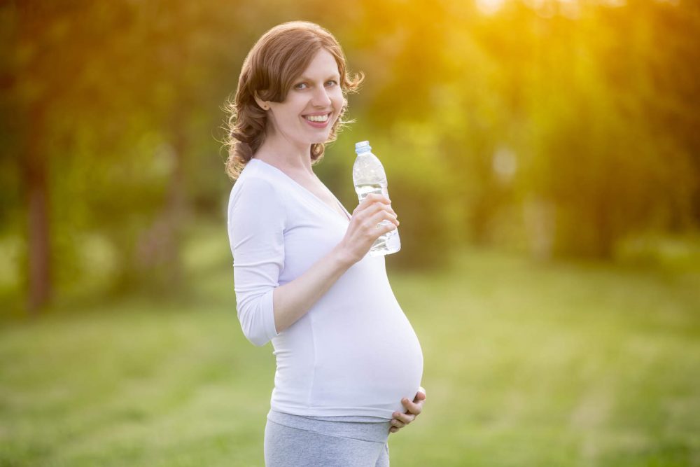 پیاده روی در دوران بارداری: مزایا، توصیه ها و موارد احتیاطی