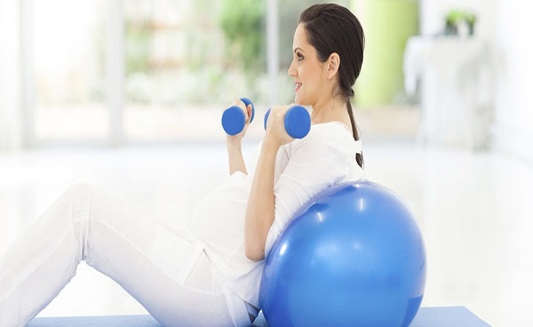 کاهش نفخ در بارداری با ورزش کردن