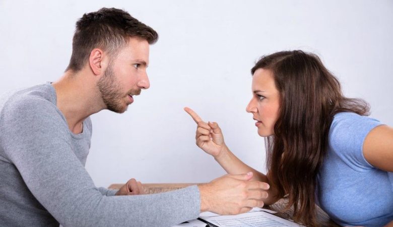 چرا تهدید به طلاق در حین مشاجره به ازدواج آسیب خواهد رساند؟