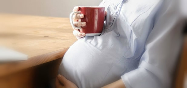 تأثیر کافئین (چای و قهوه) بر باروری مردان و زنان چیست؟