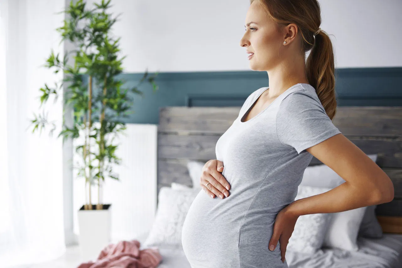 کاهش و تسکین درد سیاتیک در دوران بارداریی؛ کاهش فشار بر عصب سیاتیک در دوران حاملگی