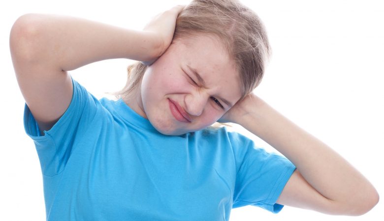 گوش درد در نوجوانان؛ 15 روش و درمان خانگی موثر برای گوش درد در مواقع اضطراری