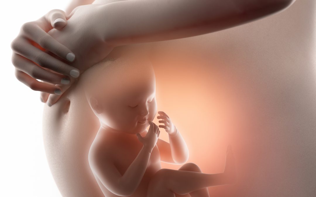 10 روش بی خطر برای تغییر وضعیت نوزاد از حالت "بریچ" به حالت "سر به پایین" در شکم مادر