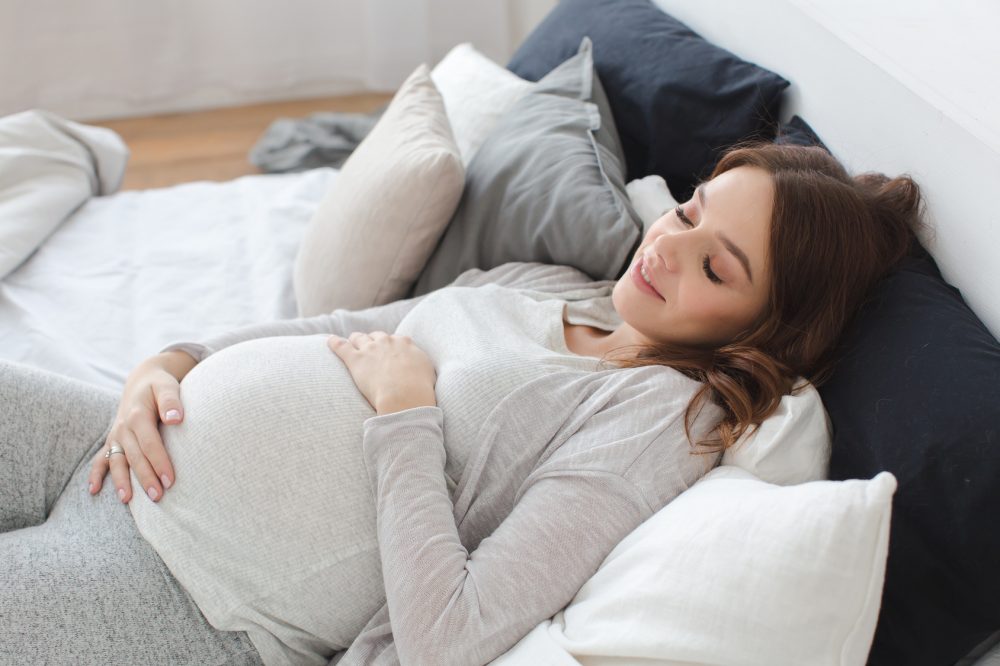 خطرات خود ارضایی در بارداری + فواید استمنا در حاملگی