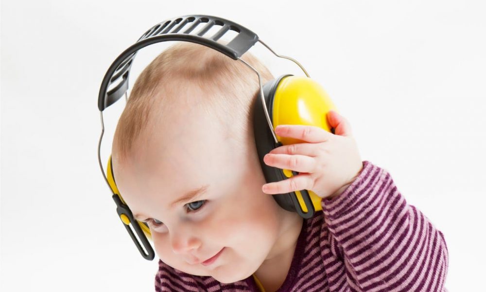 حقایق صریح درباره شنوایی کودک نوپا؛ از "گوش" نوزاد تازه متولد شده چه میدانید؟