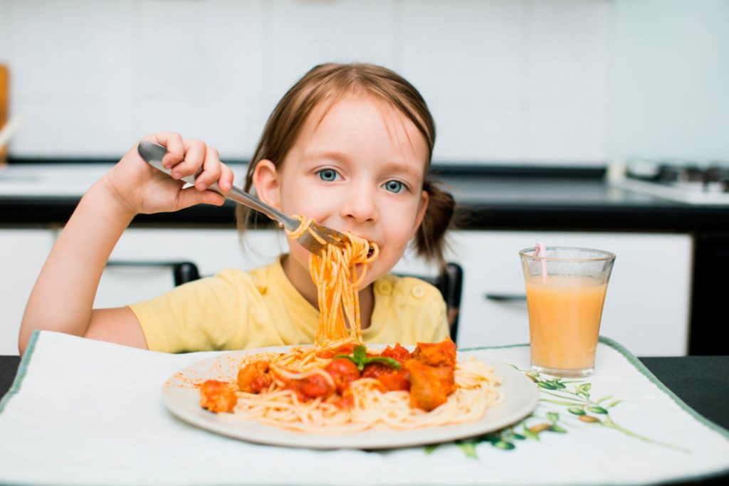 چند ایده برای افزایش تنوع غذایی بدون اینکه کودک حس کند از مصرف کربوهیدرات محروم شده است