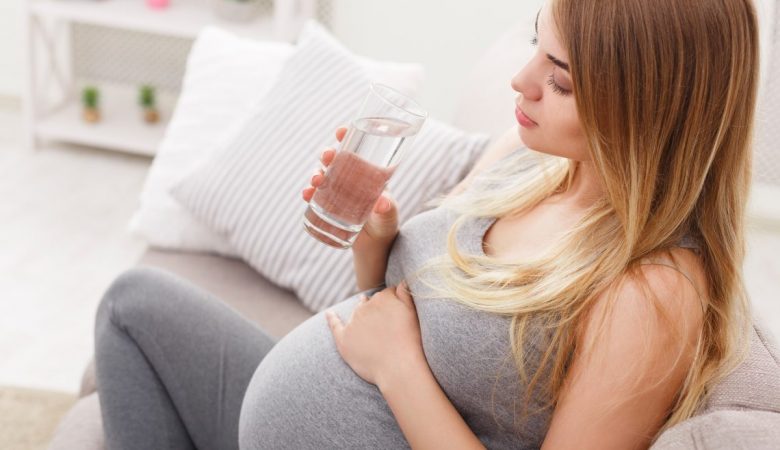 12 نوشیدنی انرژی زای سالم، ساده و خانگی در "دوران بارداری"