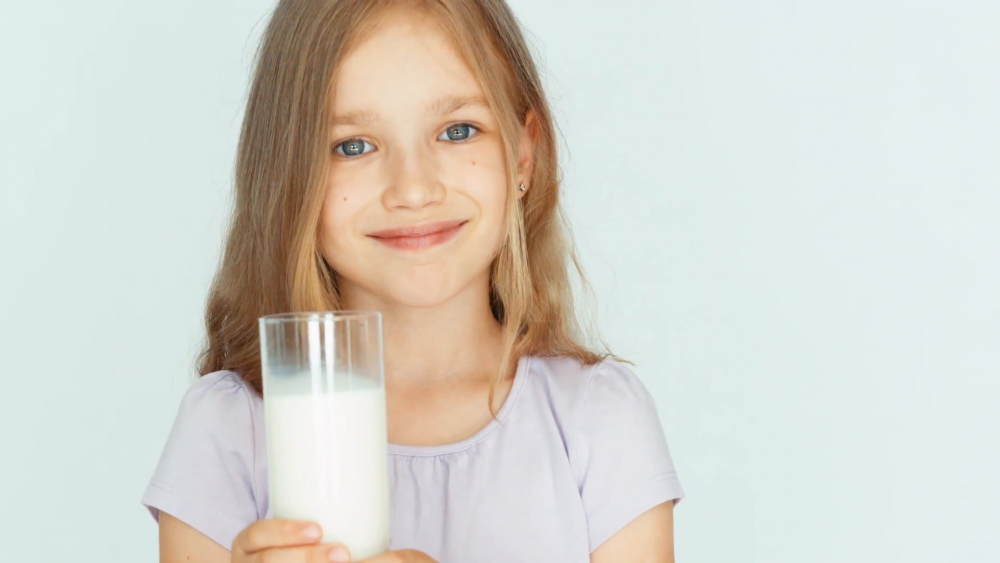 خواص شیر برای کودکان