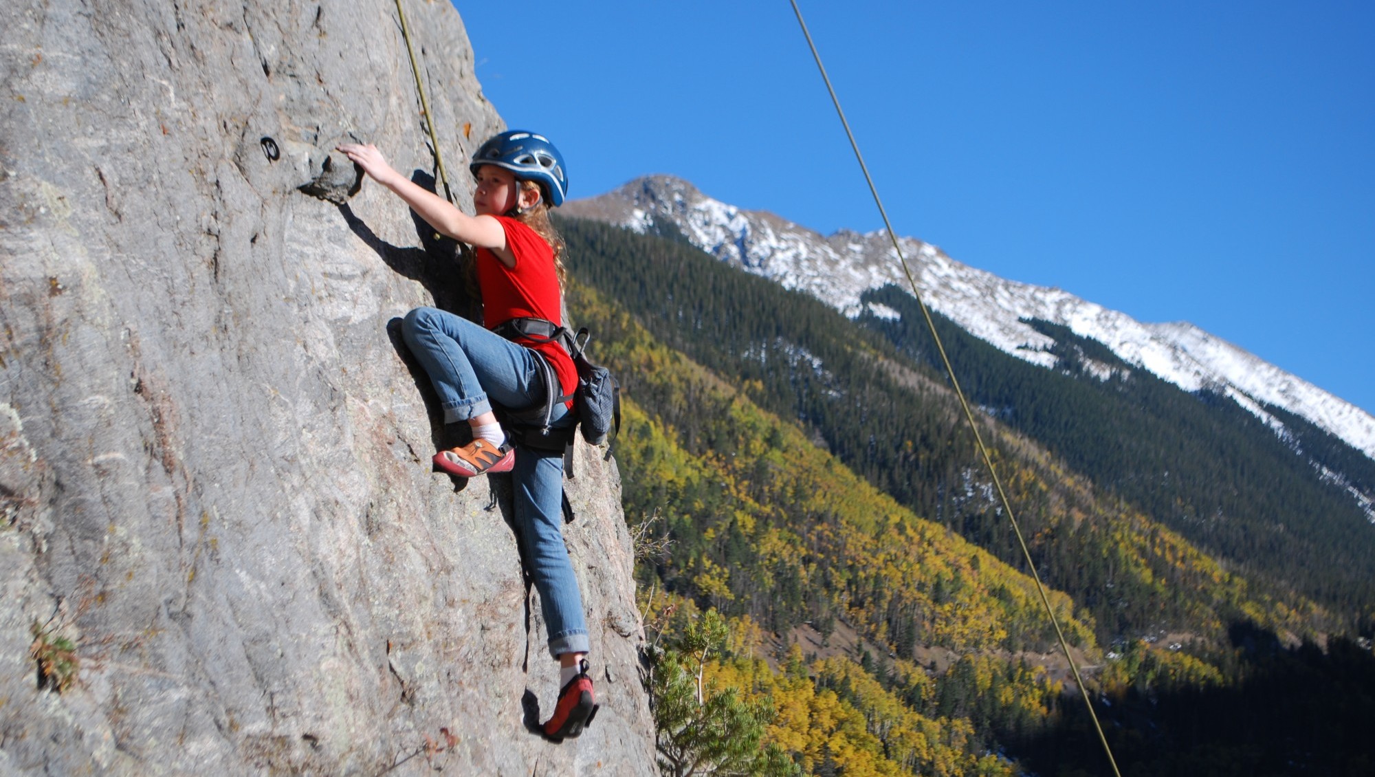 ورزش صخره نوردی برای کودکان