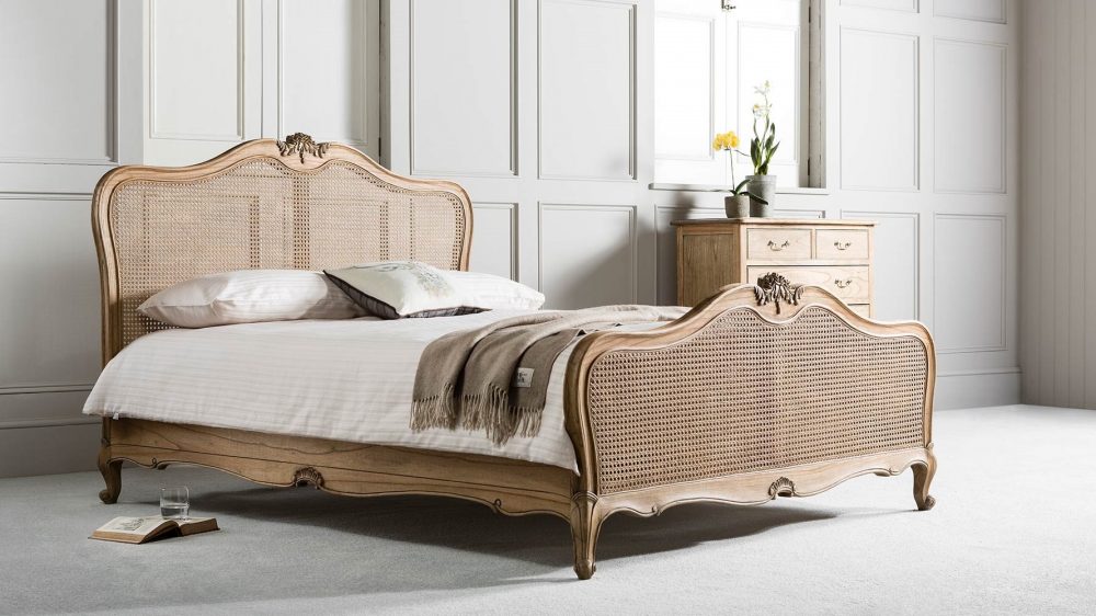 خرید سرویس خواب چوبی کلاسیک با طرح آنتیک