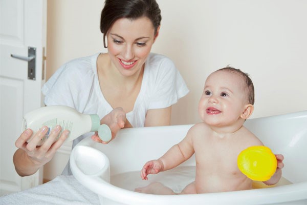 اقلام بهداشتی در سیسمونی نوزاد